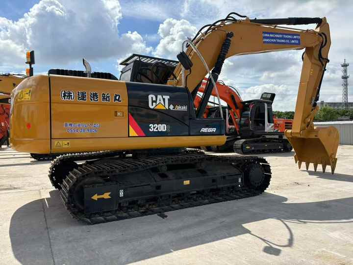 Original Second-hand Used Caterpillar Cat 320d2 320d2l 320d 320dl Cat320d2 Crawler Excavator cat 320d Excavator for Sale - Багер: слика 2 Original Second-hand Used Caterpillar Cat 320d2 320d2l 320d 320dl Cat320d2 Crawler Excavator cat 320d Excavator for Sale - Багер: слика 2