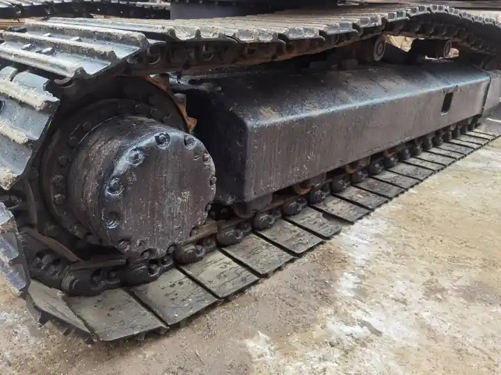 Popular Second Hand Hitachi Excavator Ex200 Used Hitachi Crawler Digger Original Made In Japan at Low Price For Sale - Багер гасеничар: слика 4 Popular Second Hand Hitachi Excavator Ex200 Used Hitachi Crawler Digger Original Made In Japan at Low Price For Sale - Багер гасеничар: слика 4