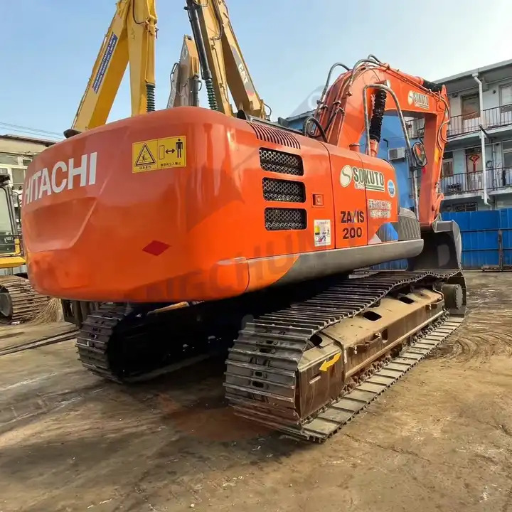 Second Hand Hitachi Zaxis 200 Excavator 20 Ton Japan Brand Used Hitachi Zx200-5g Crawler Digger For Sale - Багер гасеничар: слика 2 Second Hand Hitachi Zaxis 200 Excavator 20 Ton Japan Brand Used Hitachi Zx200-5g Crawler Digger For Sale - Багер гасеничар: слика 2
