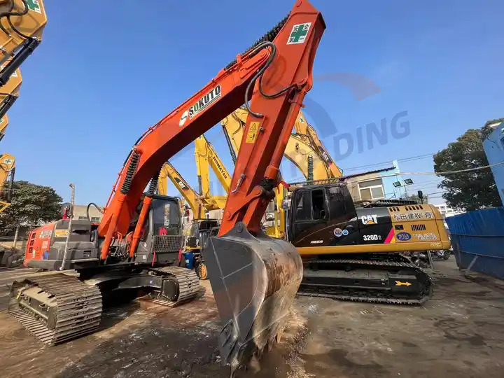 Second Hand Hitachi Zaxis 200 Excavator 20 Ton Japan Brand Used Hitachi Zx200-5g Crawler Digger For Sale - Багер гасеничар: слика 5 Second Hand Hitachi Zaxis 200 Excavator 20 Ton Japan Brand Used Hitachi Zx200-5g Crawler Digger For Sale - Багер гасеничар: слика 5