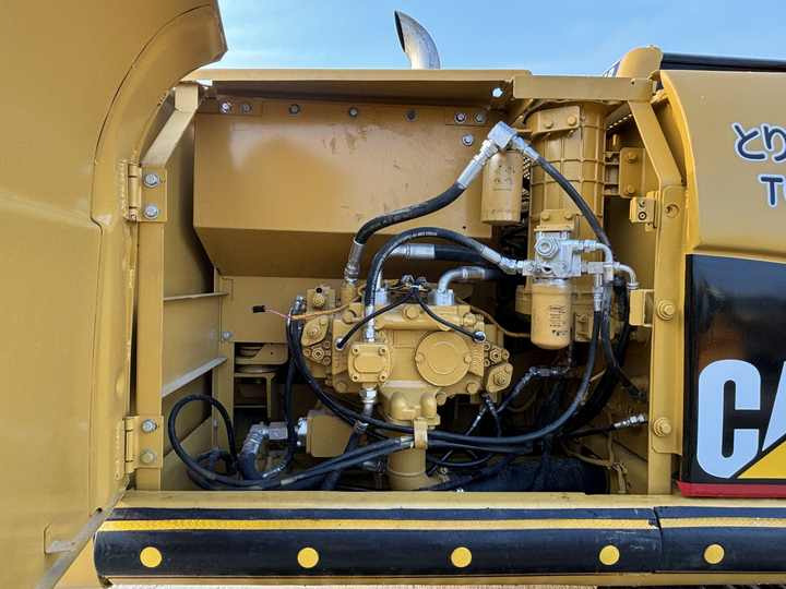 Selling Original Japanese Second-hand Cat 320C Excavator 20 Tons Caterpillar 320CL Excavator at Low Price - Багер гасеничар: слика 3 Selling Original Japanese Second-hand Cat 320C Excavator 20 Tons Caterpillar 320CL Excavator at Low Price - Багер гасеничар: слика 3