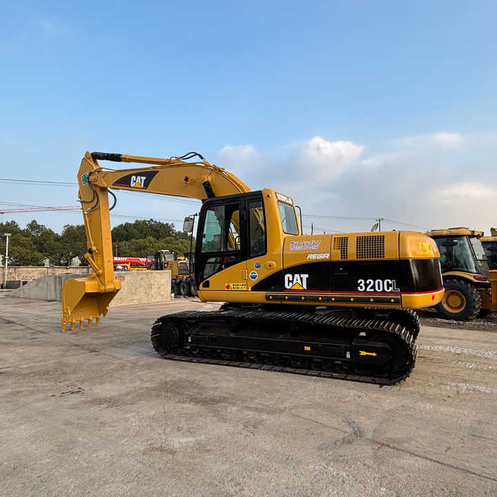 Selling Original Japanese Second-hand Cat 320C Excavator 20 Tons Caterpillar 320CL Excavator at Low Price - Багер гасеничар: слика 1 Selling Original Japanese Second-hand Cat 320C Excavator 20 Tons Caterpillar 320CL Excavator at Low Price - Багер гасеничар: слика 1