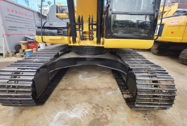 Used 320d Excavator 320d2 Excavator Cat 320dl Excavator Cat 330d Excavator used/secondhand/old original Cat - Багер гасеничар: слика 2 Used 320d Excavator 320d2 Excavator Cat 320dl Excavator Cat 330d Excavator used/secondhand/old original Cat - Багер гасеничар: слика 2