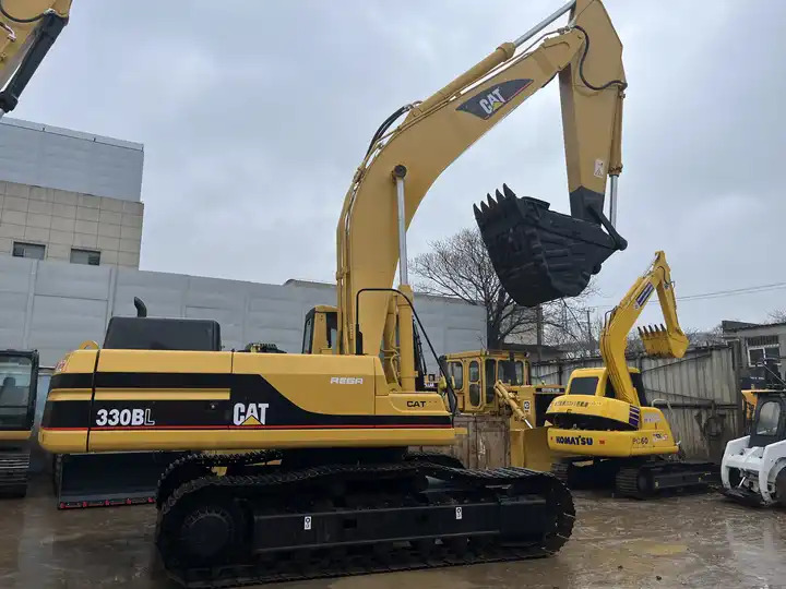 Used Caterpillar CAT 330BL excavator Japan Used CAT330BL 330CL Second Hand hydraulic crawler excavator in stock - Багер гасеничар: слика 1 Used Caterpillar CAT 330BL excavator Japan Used CAT330BL 330CL Second Hand hydraulic crawler excavator in stock - Багер гасеничар: слика 1