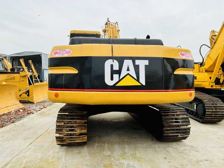 Used Excavator Cat 320bl Best Second Hand Excavator Caterpillar 320 320d 320b For Sale In Shanghai - Багер гасеничар: слика 2 Used Excavator Cat 320bl Best Second Hand Excavator Caterpillar 320 320d 320b For Sale In Shanghai - Багер гасеничар: слика 2