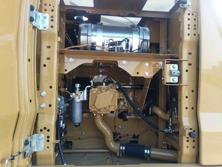 Used Excavator Caterpillar Cat 320gc 320d2 320 320d2l 320g 320bl Excavator Secondhand Caterpillar 336 336D 325 320gc 320cl - Багер гасеничар: слика 5 Used Excavator Caterpillar Cat 320gc 320d2 320 320d2l 320g 320bl Excavator Secondhand Caterpillar 336 336D 325 320gc 320cl - Багер гасеничар: слика 5