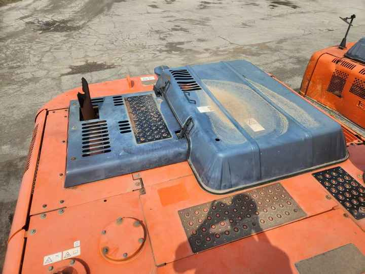 Used Machinery ZX350-5G ZX350-3G 35 Ton Crawler Used Hitachi Excavators Hitachi Heavy Duty Machine ZAXIS 350-5G 350-3G for Sale - Багер: слика 5 Used Machinery ZX350-5G ZX350-3G 35 Ton Crawler Used Hitachi Excavators Hitachi Heavy Duty Machine ZAXIS 350-5G 350-3G for Sale - Багер: слика 5