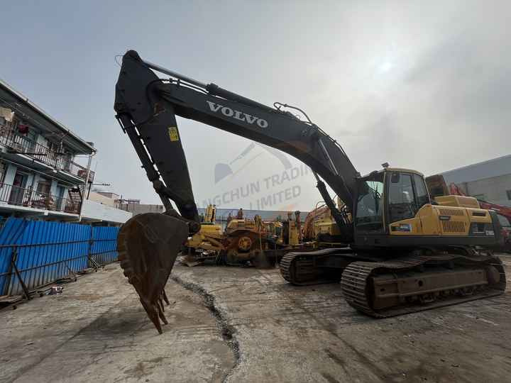 Used Volvo EC480 Excavator 48 Ton Original Heavy Duty Equipment Digger Secondhand Crawler Hydraulic Excavator Volvo EC480DL - Багер гасеничар: слика 3 Used Volvo EC480 Excavator 48 Ton Original Heavy Duty Equipment Digger Secondhand Crawler Hydraulic Excavator Volvo EC480DL - Багер гасеничар: слика 3