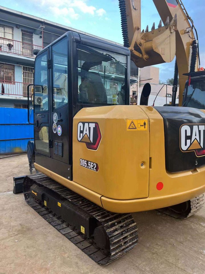 Used construction machine 305.5E2 CAT excavator mini 5 tons excavator high performance cheap - Багер гасеничар: слика 3 Used construction machine 305.5E2 CAT excavator mini 5 tons excavator high performance cheap - Багер гасеничар: слика 3