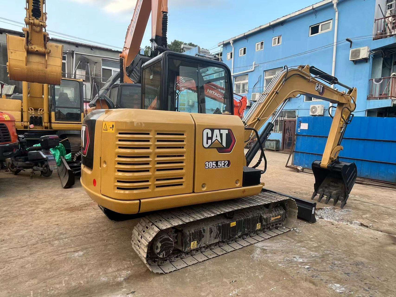 Used construction machine 305.5E2 CAT excavator mini 5 tons excavator high performance cheap - Багер гасеничар: слика 4 Used construction machine 305.5E2 CAT excavator mini 5 tons excavator high performance cheap - Багер гасеничар: слика 4
