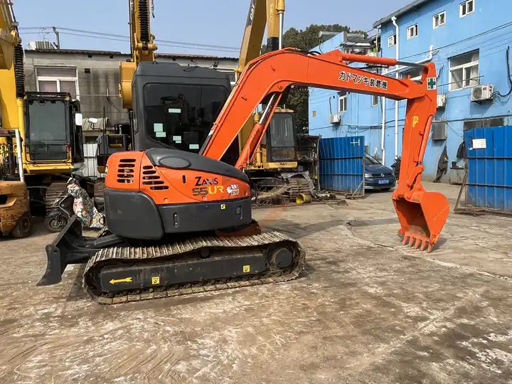 Used Excavator Hitachi Zaxis55ur good quality made in japan Hitachi ZX55ur crawler excavator - Багер гасеничар: слика 3 Used Excavator Hitachi Zaxis55ur good quality made in japan Hitachi ZX55ur crawler excavator - Багер гасеничар: слика 3