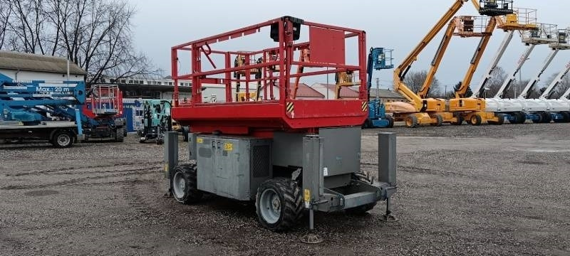 Genie GS-2669RT - 10 m, 4x4, diesel - Кревач ножица: слика 1 Genie GS-2669RT - 10 m, 4x4, diesel - Кревач ножица: слика 1