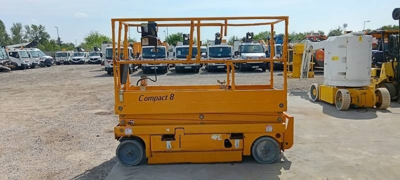 Haulotte Compact 8 - 8m, electric - Кревач ножица: слика 5 Haulotte Compact 8 - 8m, electric - Кревач ножица: слика 5