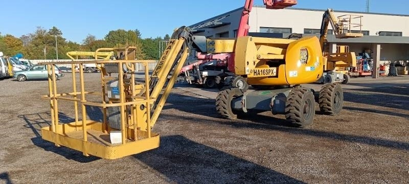 Haulotte HA16SPX - 16m, 4x4, diesel - Дигачка зглобна платформа: слика 2 Haulotte HA16SPX - 16m, 4x4, diesel - Дигачка зглобна платформа: слика 2