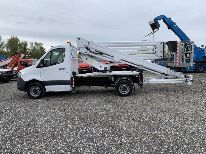 Mercedes-Benz Sprinter Ruthmann-Ecoline RS240 - 23,6m - 250 kg - Камион со подигачка кошница: слика 5 Mercedes-Benz Sprinter Ruthmann-Ecoline RS240 - 23,6m - 250 kg - Камион со подигачка кошница: слика 5