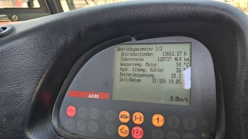 Возило за метење Mfh 5500 sweeper - with air conditionier: слика 9 Возило за метење Mfh 5500 sweeper - with air conditionier: слика 9