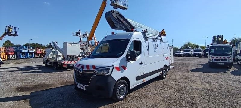Renault Master Klubb KL32 - 12,5 m, 120 kg - Камион со подигачка кошница: слика 2 Renault Master Klubb KL32 - 12,5 m, 120 kg - Камион со подигачка кошница: слика 2