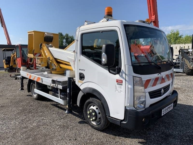 Renault Maxity Multitel MX200 - 20 m - Камион со подигачка кошница: слика 1 Renault Maxity Multitel MX200 - 20 m - Камион со подигачка кошница: слика 1