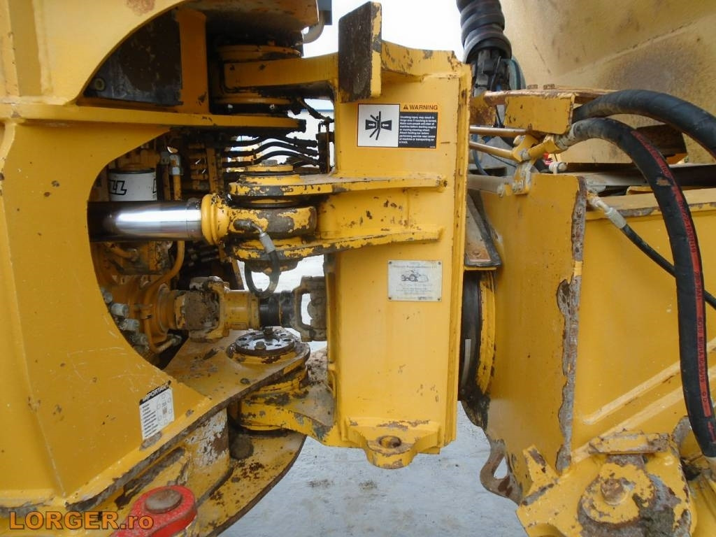 Зглобен истоварувач Bell B 35 D: слика 9 Зглобен истоварувач Bell B 35 D: слика 9