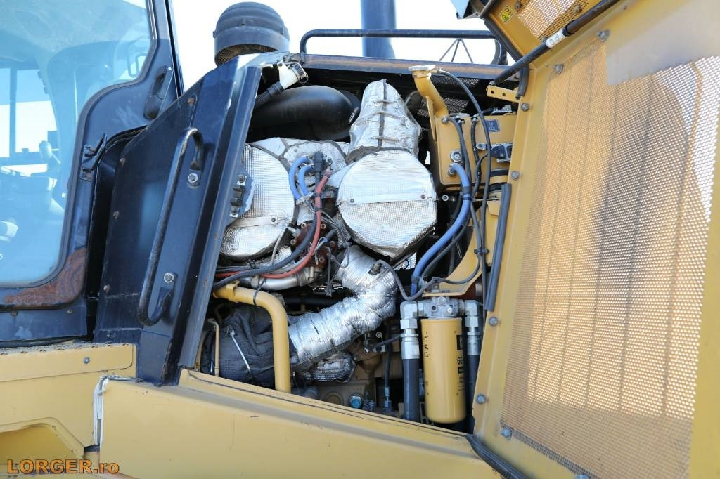 Булдожер CAT D 7 E LGP: слика 17