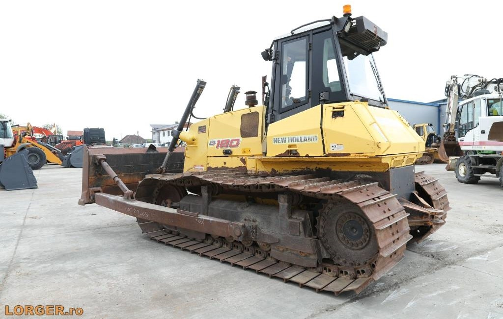 New Holland D 180 - Булдожер: слика 3 New Holland D 180 - Булдожер: слика 3