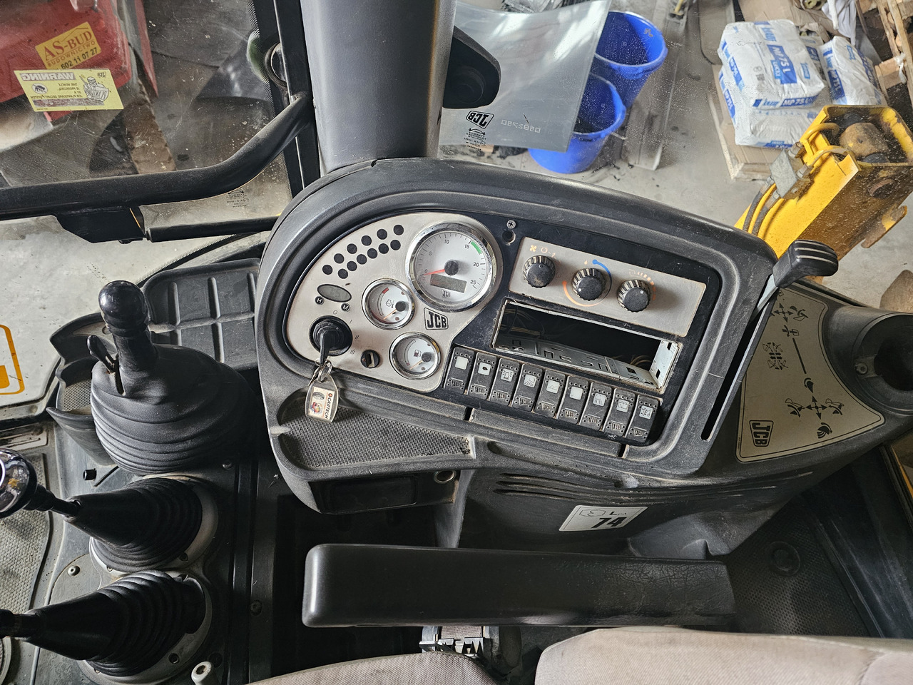 Ровокопач JCB 4CX: слика 8