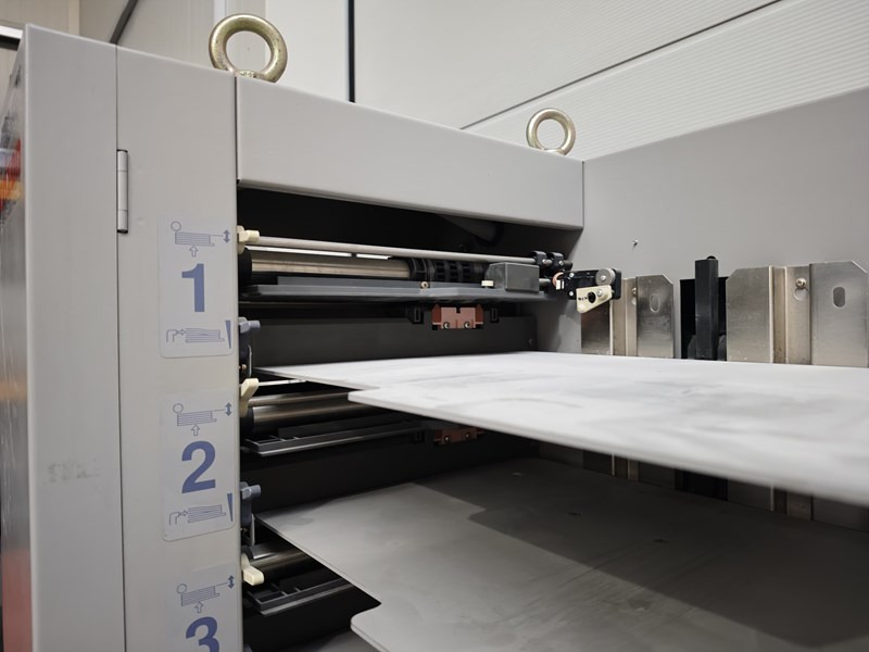 Horizon VAC 100a | 1998 - Опрема за печатење: слика 2 Horizon VAC 100a | 1998 - Опрема за печатење: слика 2