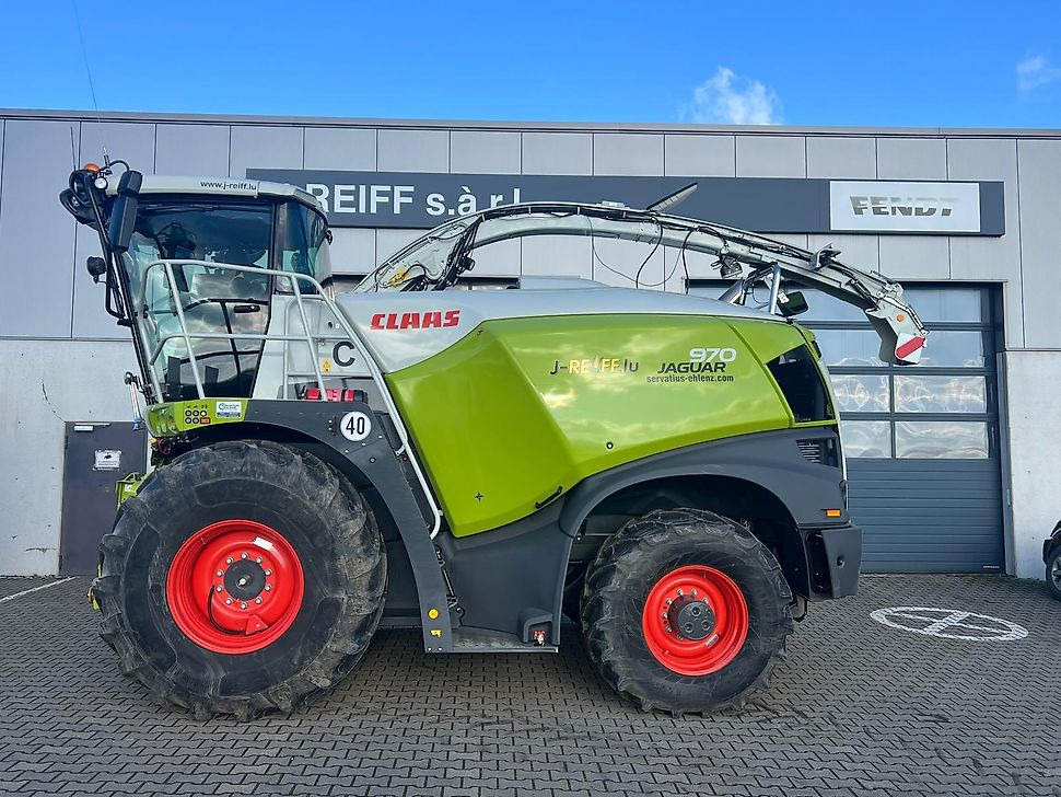 J.Reiff Sarl
Herr Stefan Neukirch - 77 Z.I in den - Комбајн за сточна храна: слика 1 J.Reiff Sarl
Herr Stefan Neukirch - 77 Z.I in den - Комбајн за сточна храна: слика 1