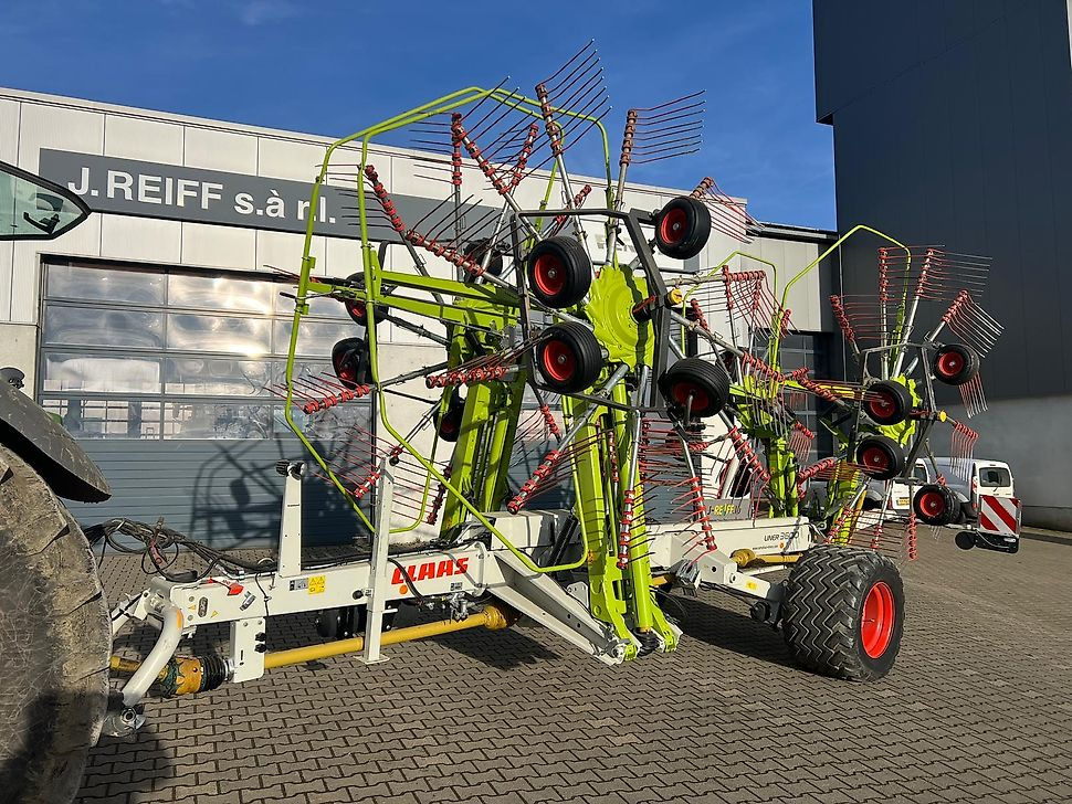 J.Reiff Sarl
Herr Stefan Neukirch - 77 Z.I in den - Превртувач и гребло: слика 1 J.Reiff Sarl
Herr Stefan Neukirch - 77 Z.I in den - Превртувач и гребло: слика 1