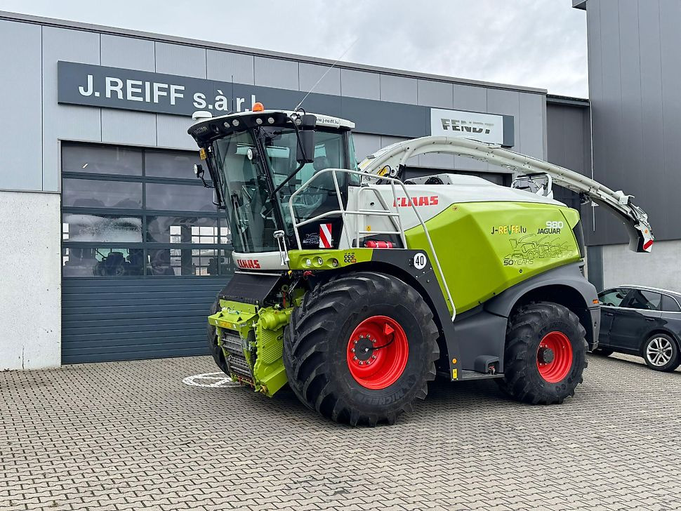 J.Reiff Sarl
Herr Stefan Neukirch - 77 Z.I in den - Комбајн за сточна храна: слика 1 J.Reiff Sarl
Herr Stefan Neukirch - 77 Z.I in den - Комбајн за сточна храна: слика 1