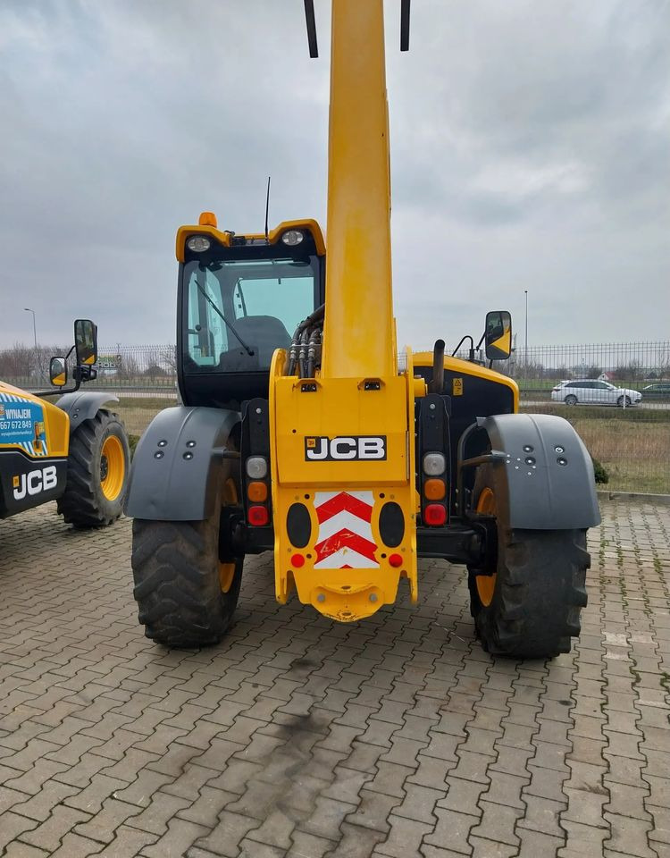 JCB 531-70 Industrial - Телескопски ракувач: слика 3 JCB 531-70 Industrial - Телескопски ракувач: слика 3