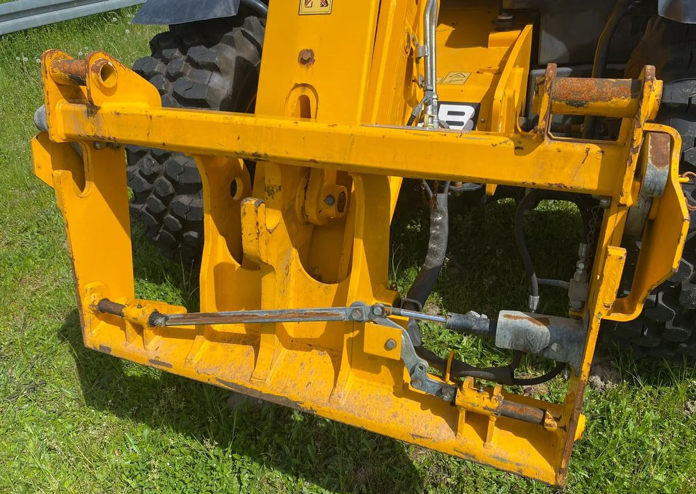 JCB 541-70 Agri Plus - Телескопски ракувач: слика 2 JCB 541-70 Agri Plus - Телескопски ракувач: слика 2