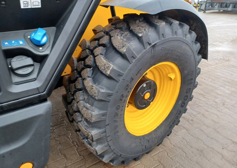 JCB 542-70 Agri - Телескопски ракувач: слика 4 JCB 542-70 Agri - Телескопски ракувач: слика 4