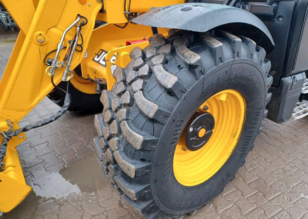 JCB 542-70 Agri - Телескопски ракувач: слика 5 JCB 542-70 Agri - Телескопски ракувач: слика 5