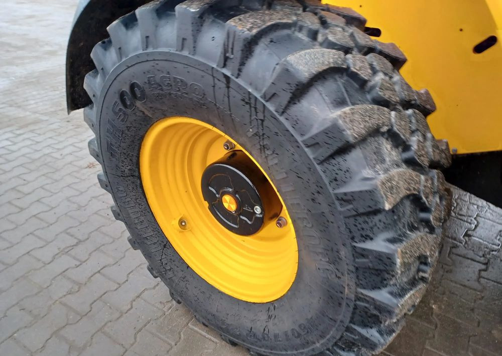 JCB 542-70 Agri - Телескопски ракувач: слика 3 JCB 542-70 Agri - Телескопски ракувач: слика 3