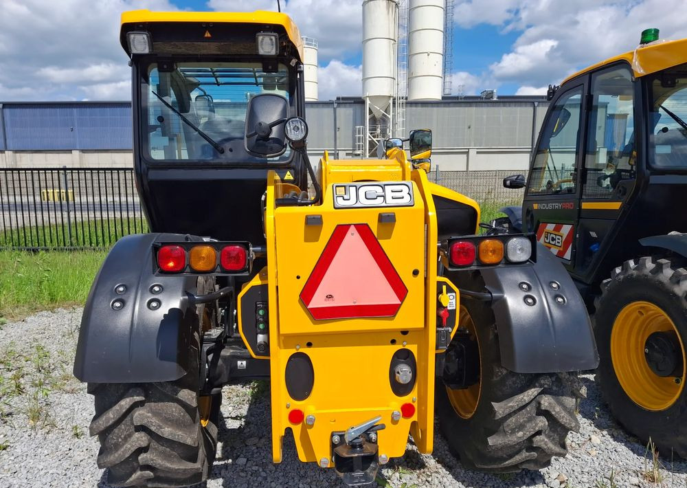 JCB 542-70 Agri - Телескопски ракувач: слика 3 JCB 542-70 Agri - Телескопски ракувач: слика 3