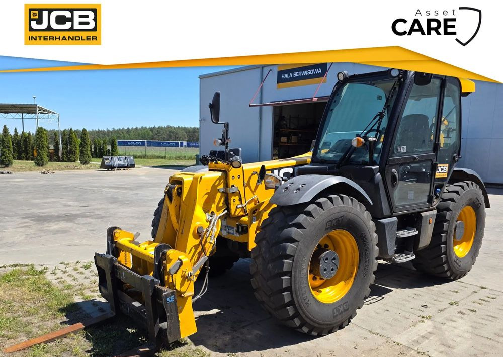 JCB 560-80 Agri Plus - Телескопски ракувач: слика 1 JCB 560-80 Agri Plus - Телескопски ракувач: слика 1