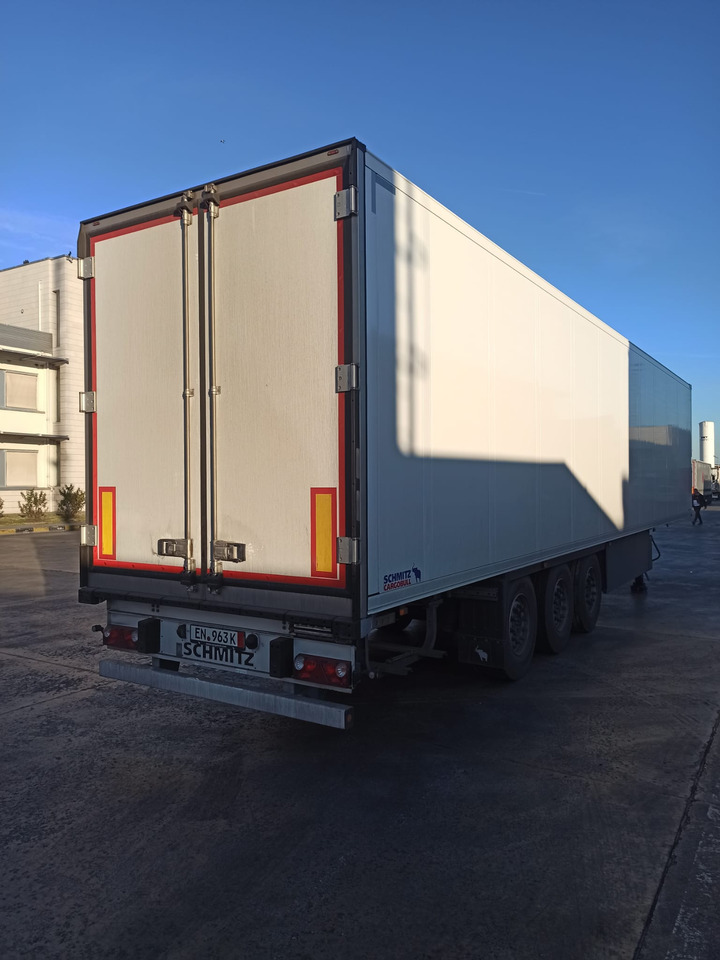 SCHMITZ CARGOBULL ThermoKing SKO 24/L - 13.4 FP COOL V7 FP 60 SMART - Полуприколка ладилник: слика 4 SCHMITZ CARGOBULL ThermoKing SKO 24/L - 13.4 FP COOL V7 FP 60 SMART - Полуприколка ладилник: слика 4