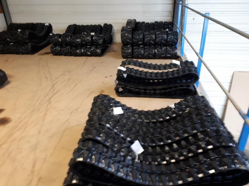 EIDER CHENILLES CAOUTCHOUC MINI PELLE - Ролна за Градежна машина: слика 1 EIDER CHENILLES CAOUTCHOUC MINI PELLE - Ролна за Градежна машина: слика 1