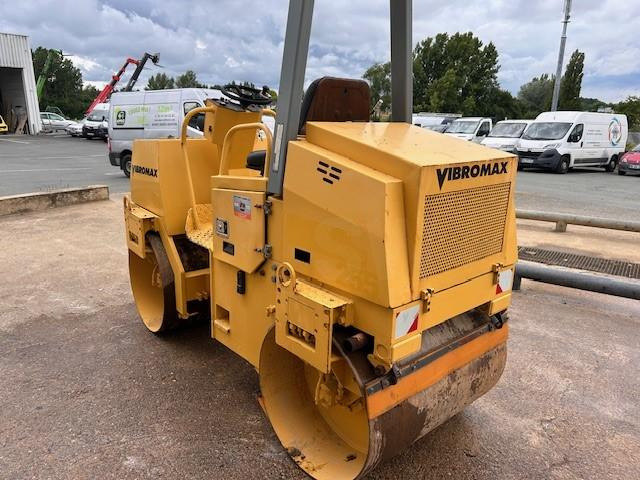 JCB VIBROMAX W255 2 BILLES - Ваљак за пат: слика 2 JCB VIBROMAX W255 2 BILLES - Ваљак за пат: слика 2