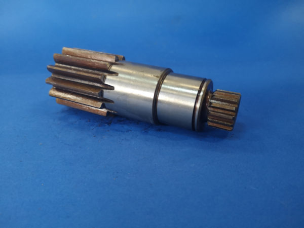 010100A Wałek silnika obrotu Schaeff HR12 - Ротационен редуктор за Градежна машина: слика 1 010100A Wałek silnika obrotu Schaeff HR12 - Ротационен редуктор за Градежна машина: слика 1