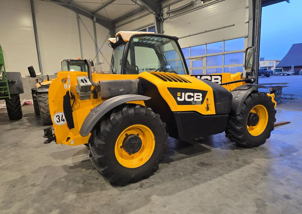 JCB 531-70 Agri - Телескопски ракувач: слика 4 JCB 531-70 Agri - Телескопски ракувач: слика 4