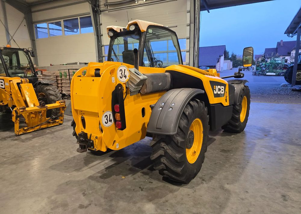 JCB 531-70 Agri - Телескопски ракувач: слика 5 JCB 531-70 Agri - Телескопски ракувач: слика 5