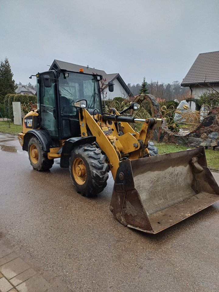 CATERPILLAR 906H - Ровокопач: слика 1 CATERPILLAR 906H - Ровокопач: слика 1