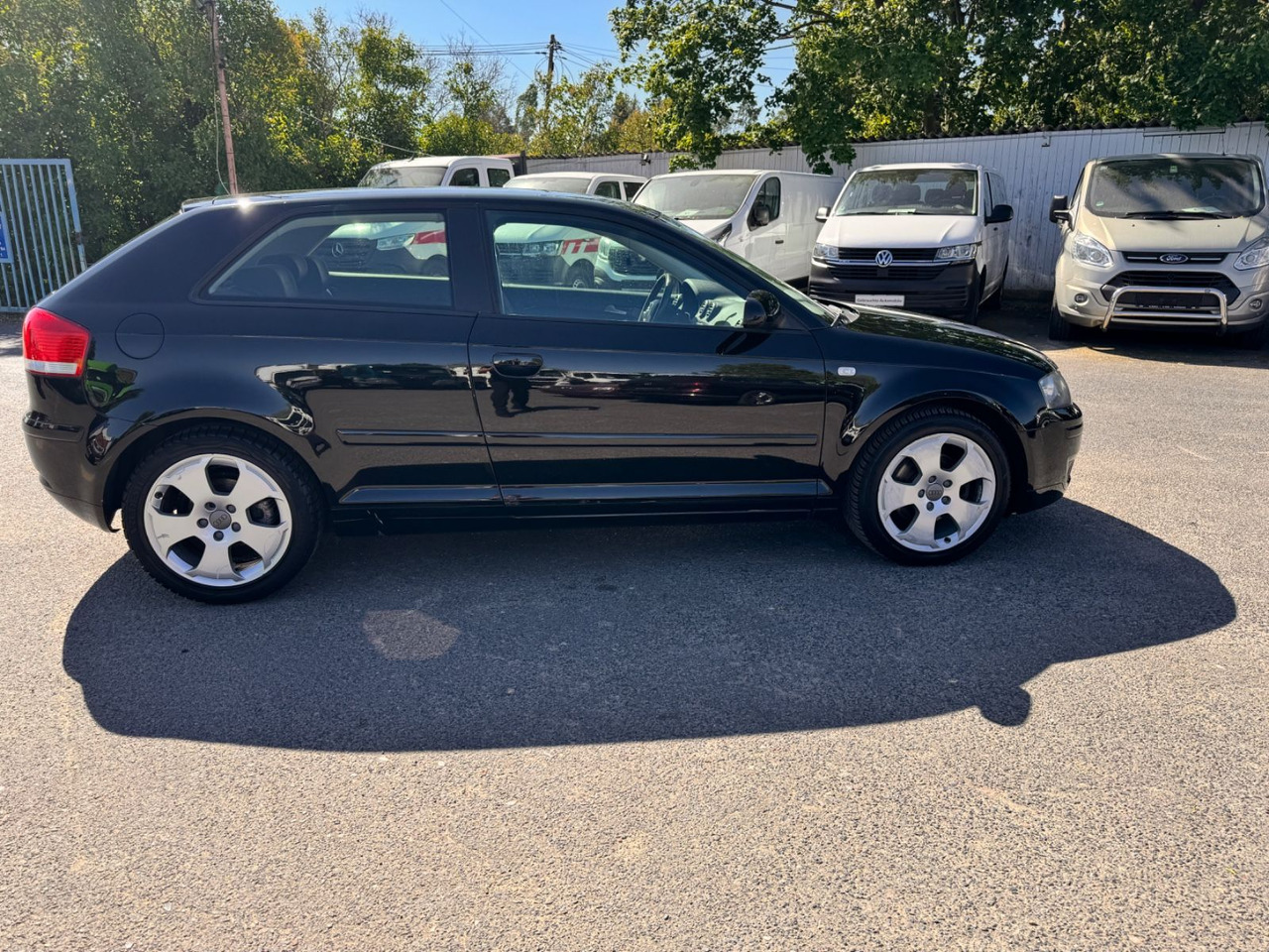 Audi A3 2.0 FSI Ambition S3 nur Export!! - Автомобил: слика 5 Audi A3 2.0 FSI Ambition S3 nur Export!! - Автомобил: слика 5
