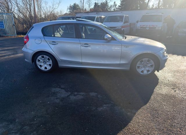 BMW 116i Limousine - Автомобил: слика 5 BMW 116i Limousine - Автомобил: слика 5