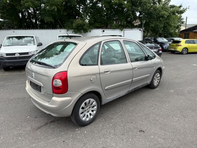 Citroën Xsara Picasso 1.8 16V Exclusive - Седан: слика 4 Citroën Xsara Picasso 1.8 16V Exclusive - Седан: слика 4
