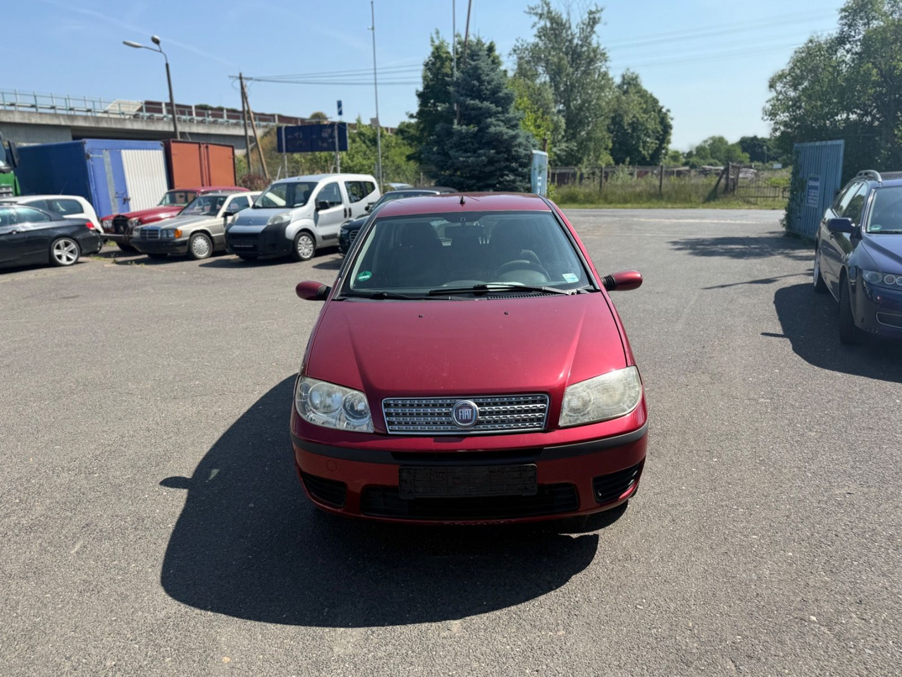 Fiat Punto Aktueller HU Motorschaden - Седан: слика 1 Fiat Punto Aktueller HU Motorschaden - Седан: слика 1