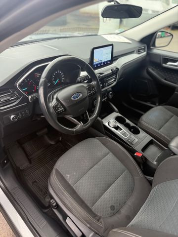 Седан Ford Kuga Trend: слика 8