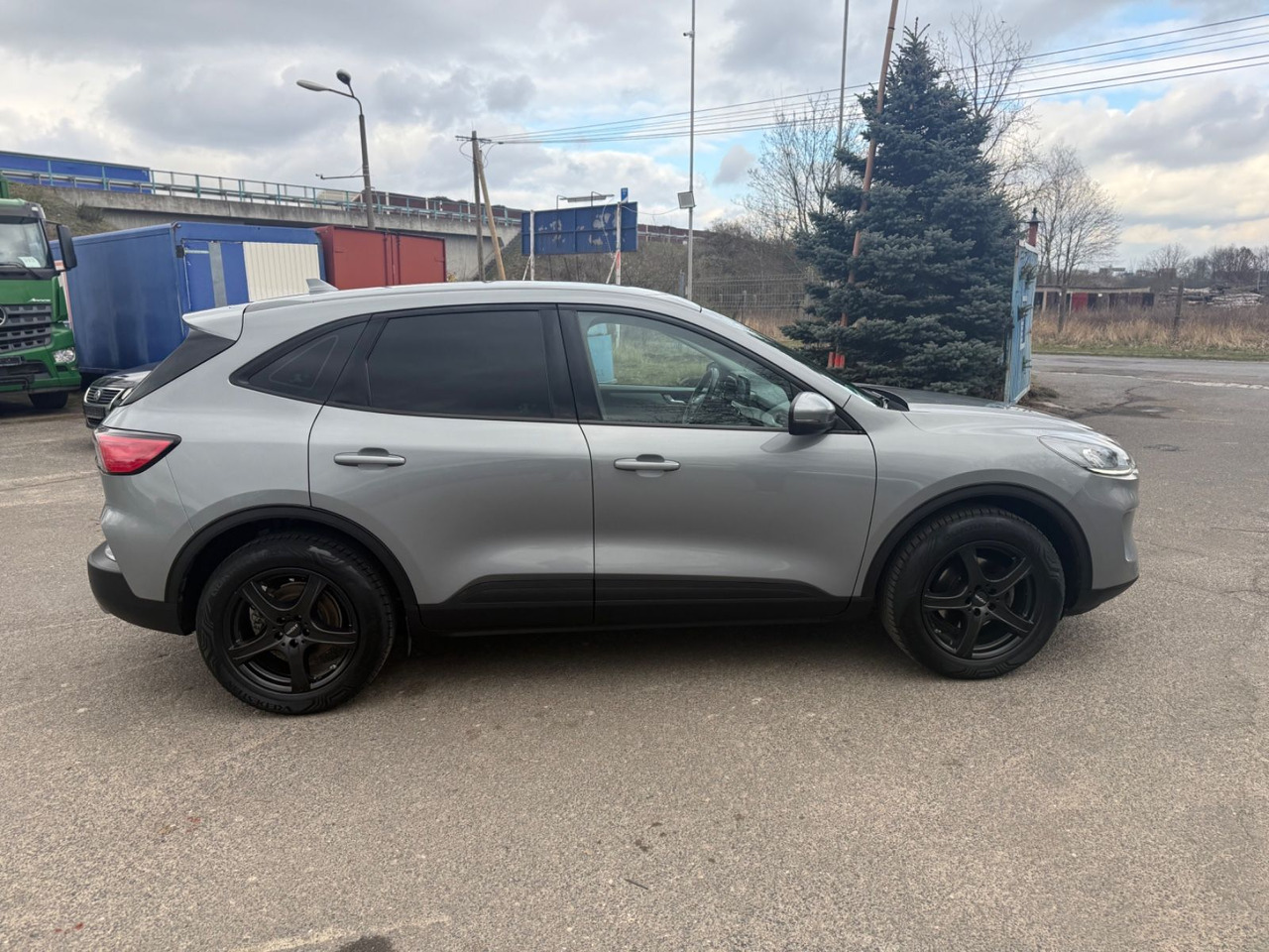 Ford Kuga Trend - Седан: слика 3 Ford Kuga Trend - Седан: слика 3